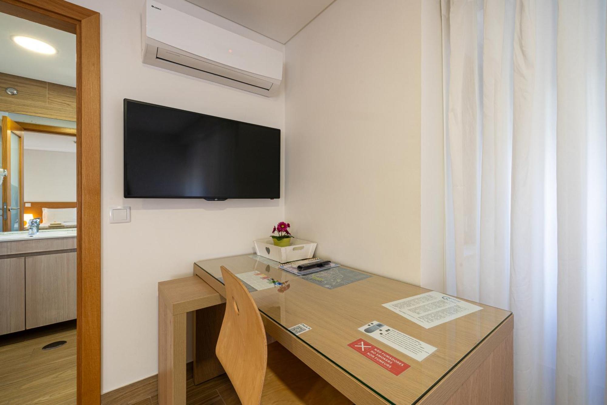 Central Suites 3 Sao Joao da Madeira Exterior photo