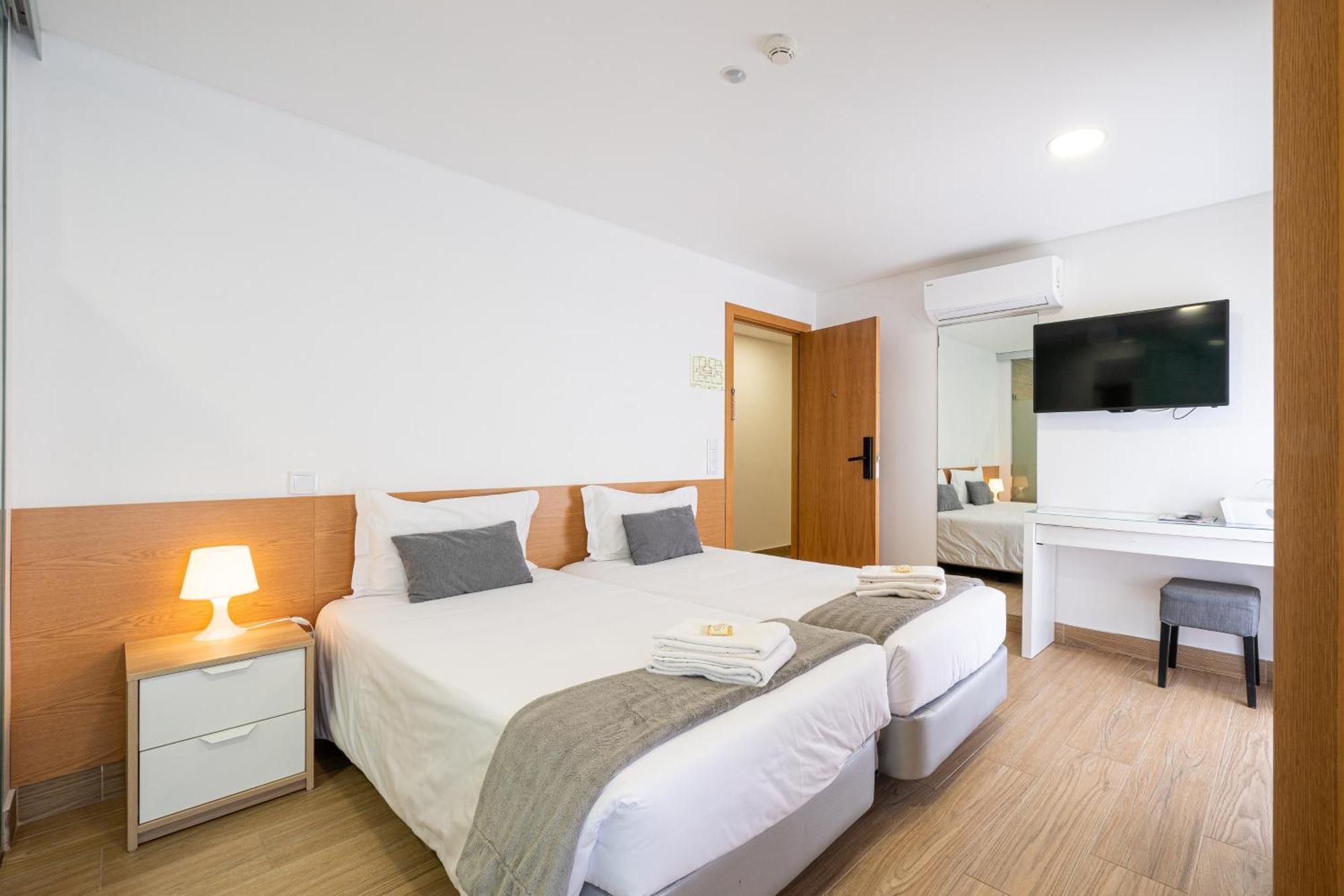 Central Suites 3 Sao Joao da Madeira Exterior photo